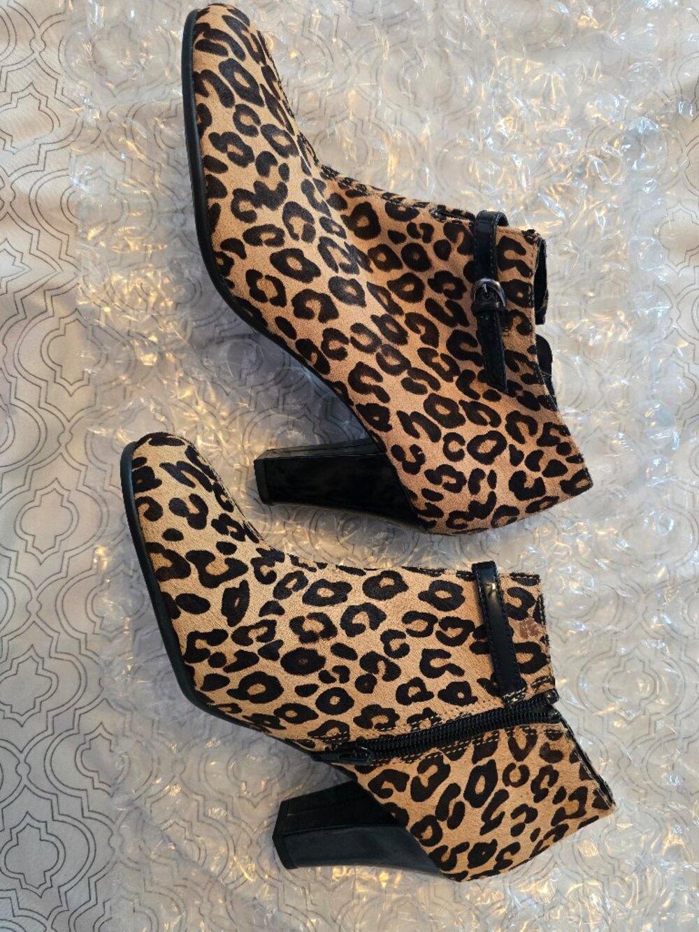 Aerosoles Women's Size 7 Leopard Print Ankle Boots